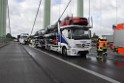 Schwerer LKW VU PKlemm A 4 Rich Olpe auf der Rodenkirchener Bruecke P119